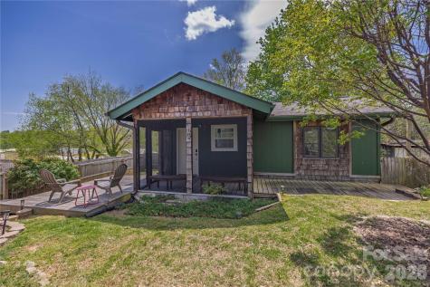 18 Hopedale Circle Asheville NC 28806