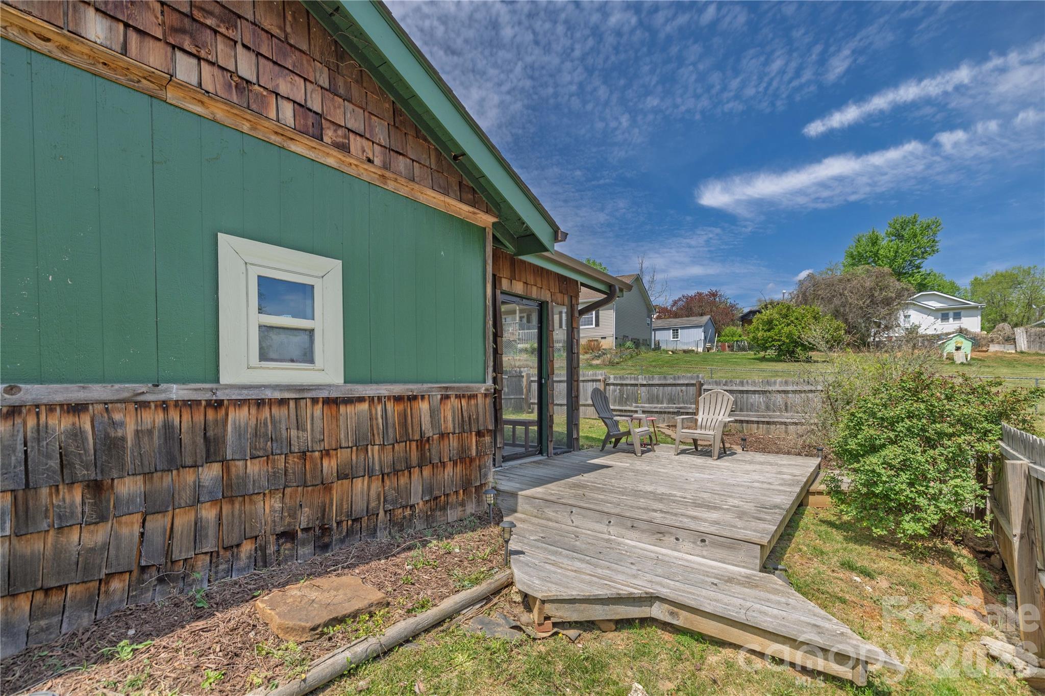18 Hopedale Circle Asheville NC 28806