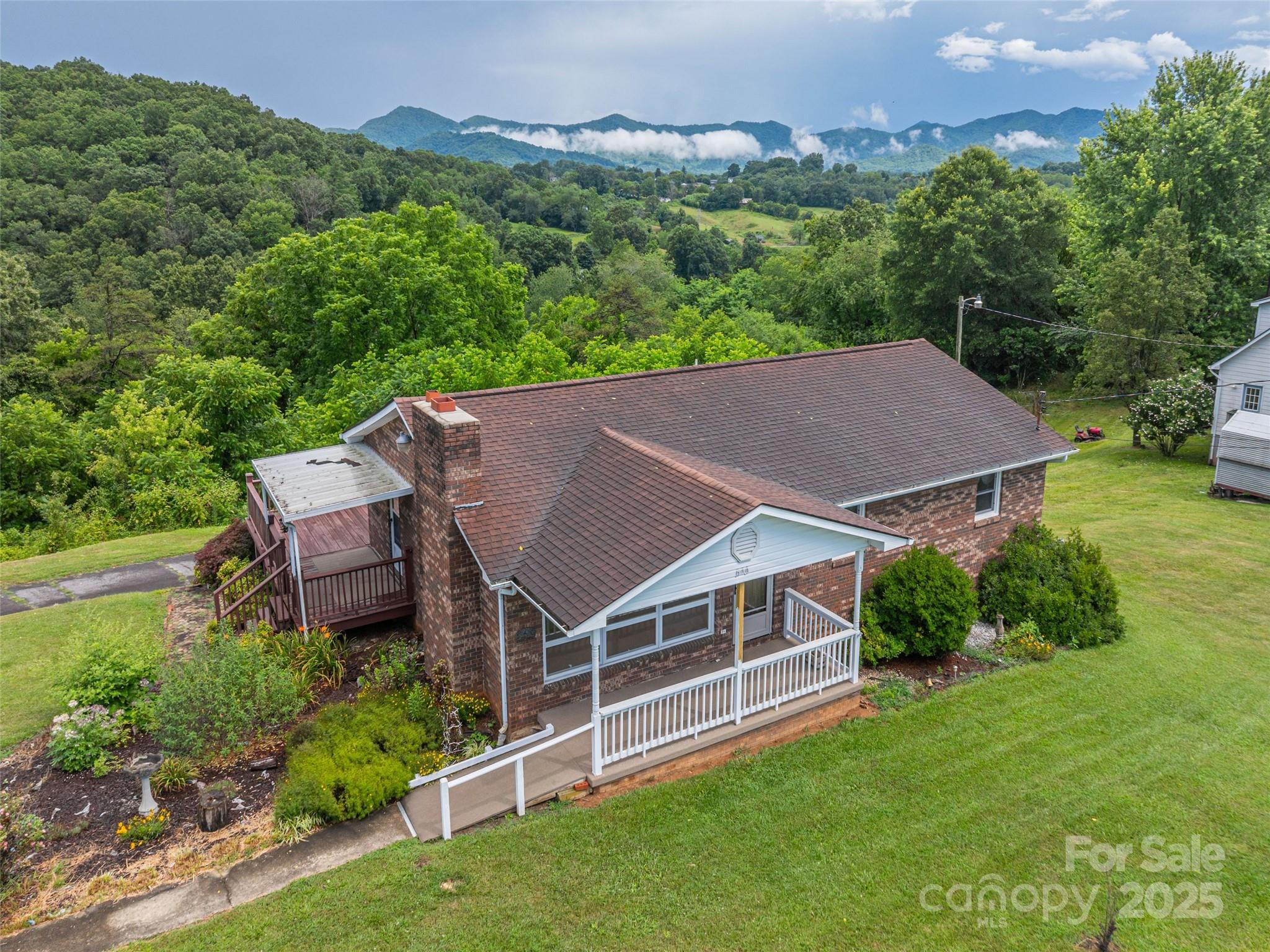 644 N Canton Road Canton NC 28716
