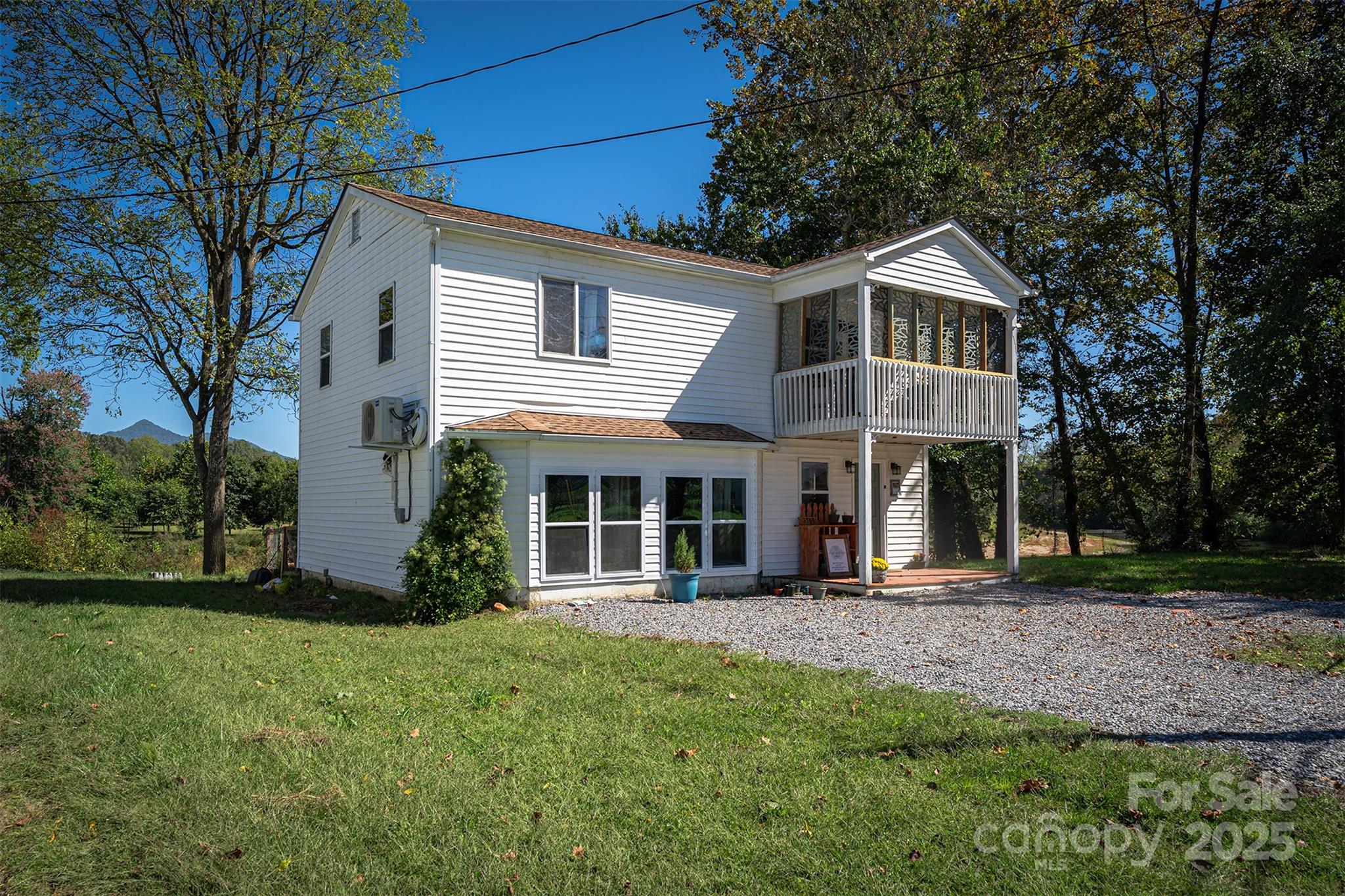 3755 Broad Street Clyde NC 28721