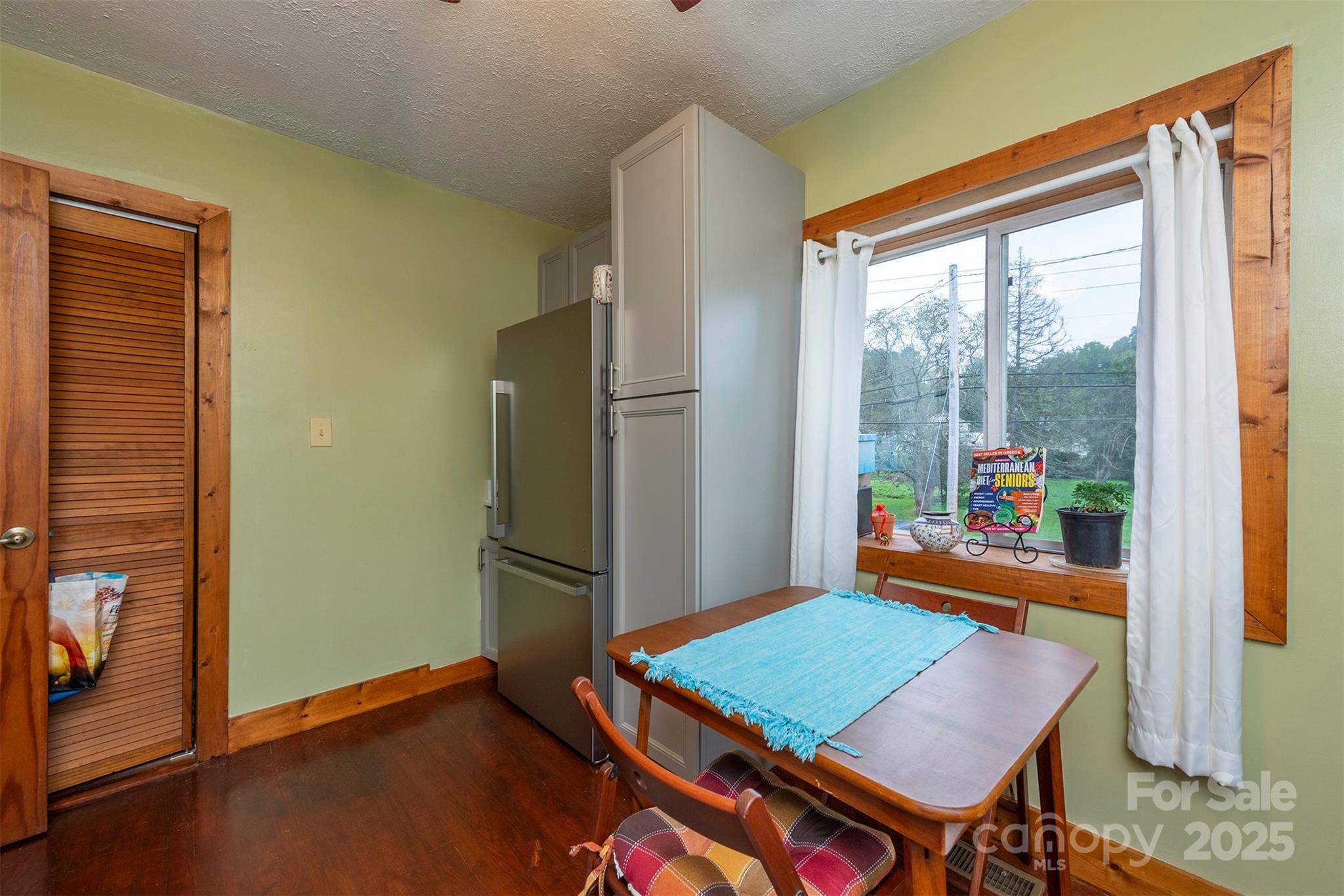 3755 Broad Street Clyde NC 28721