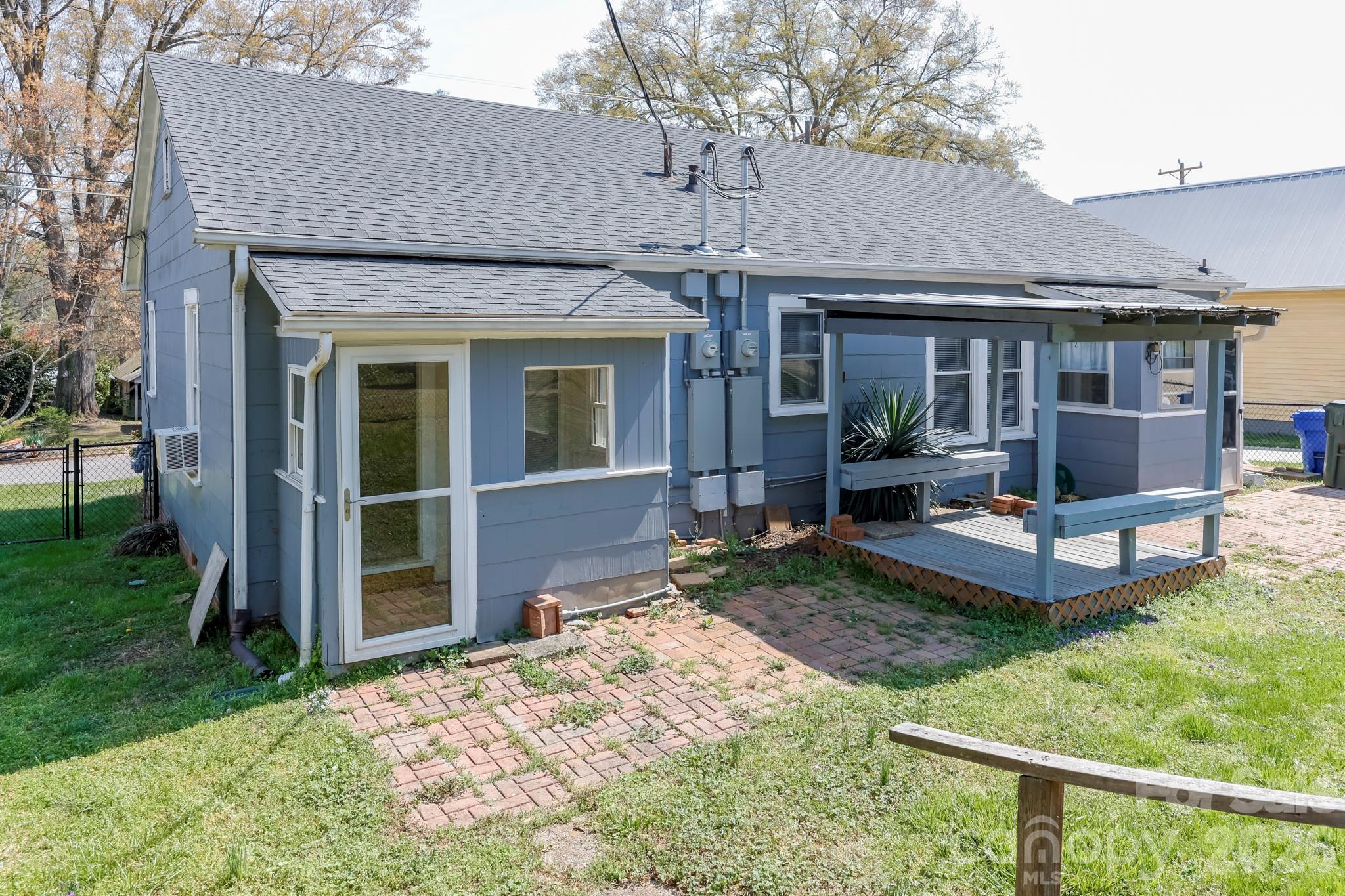 114 S Mitchell Street Rutherfordton NC 28139