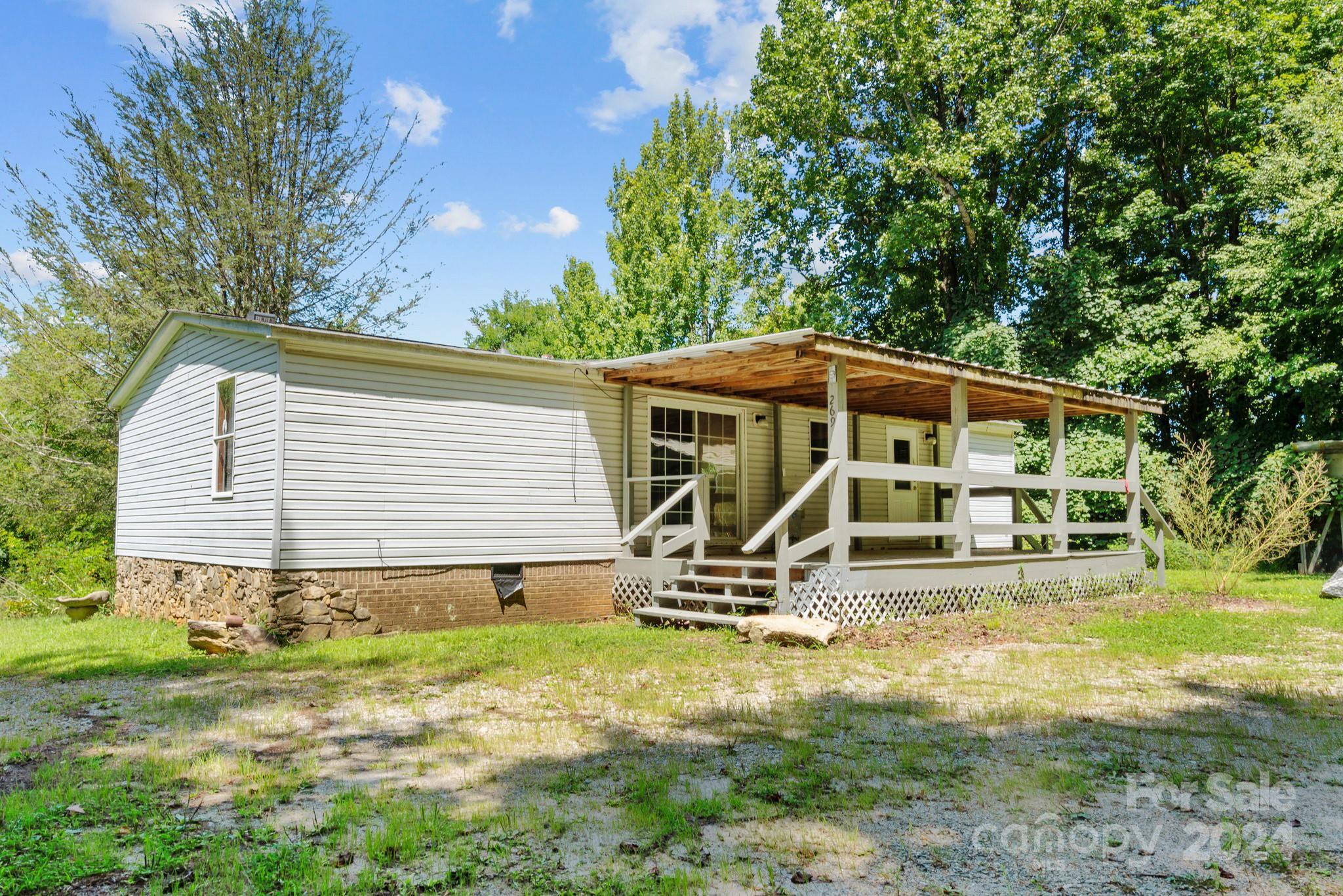 269 Daytona Lane Saluda NC 28773
