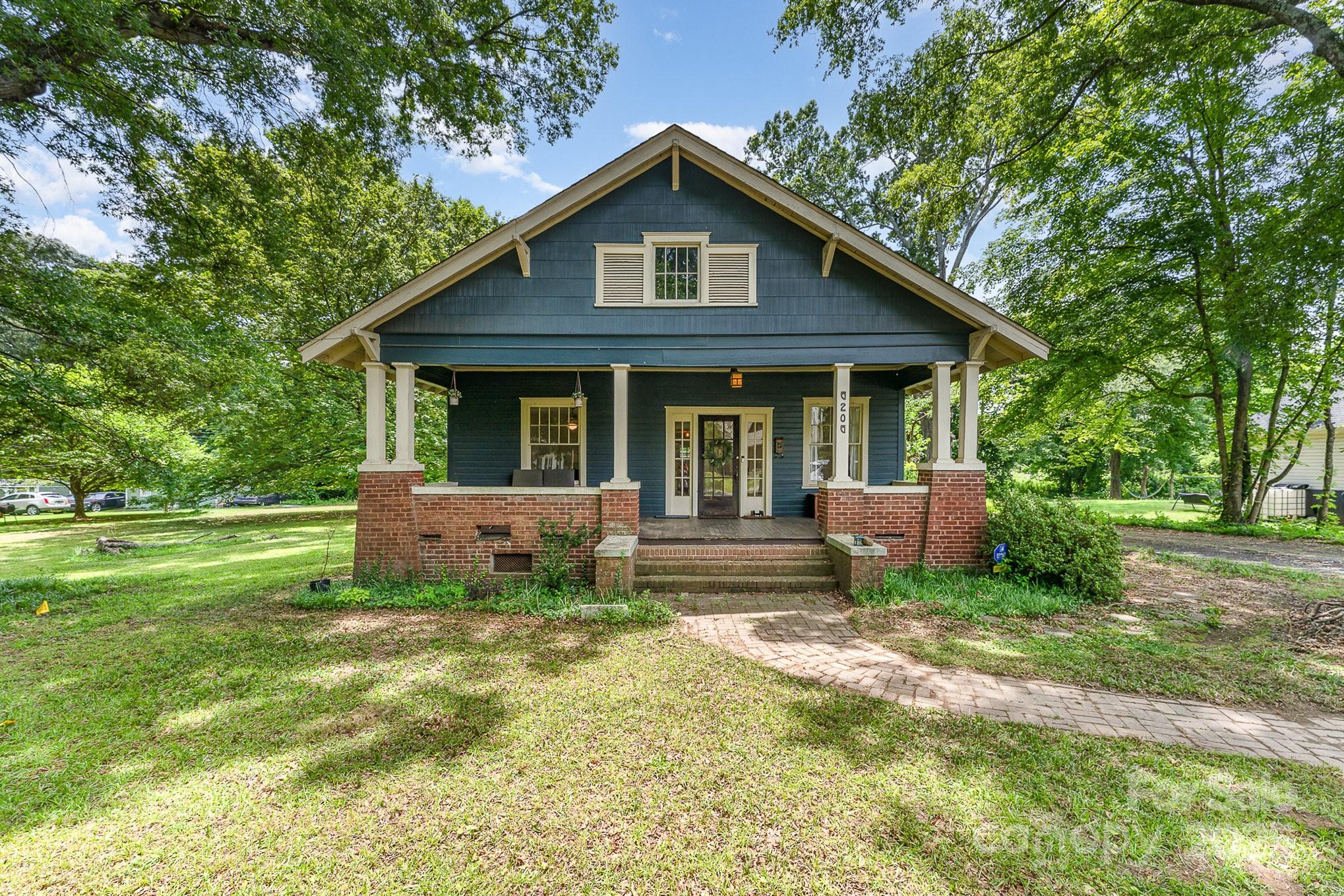 6206 Hunter Avenue Charlotte NC 28262