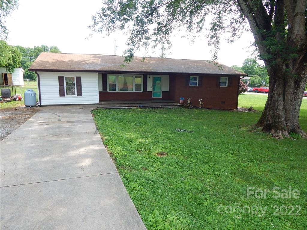 74 Cashdon Drive Mills River NC 28759
