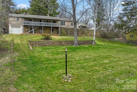 212 Holtzclaw Street Canton NC 28716