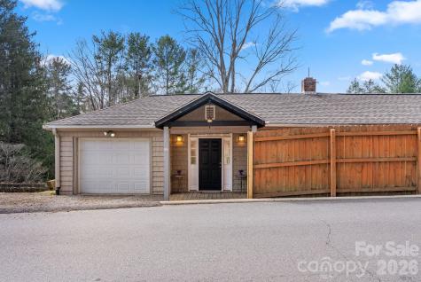 212 Holtzclaw Street Canton NC 28716