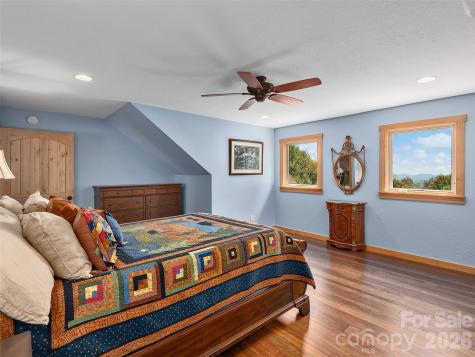 350 Snow Flake Lane Maggie Valley NC 28751