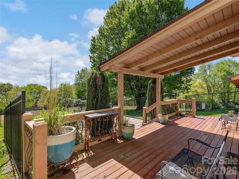 350 Snow Flake Lane Maggie Valley NC 28751