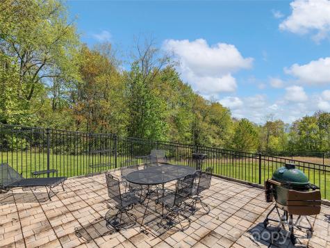 350 Snow Flake Lane Maggie Valley NC 28751