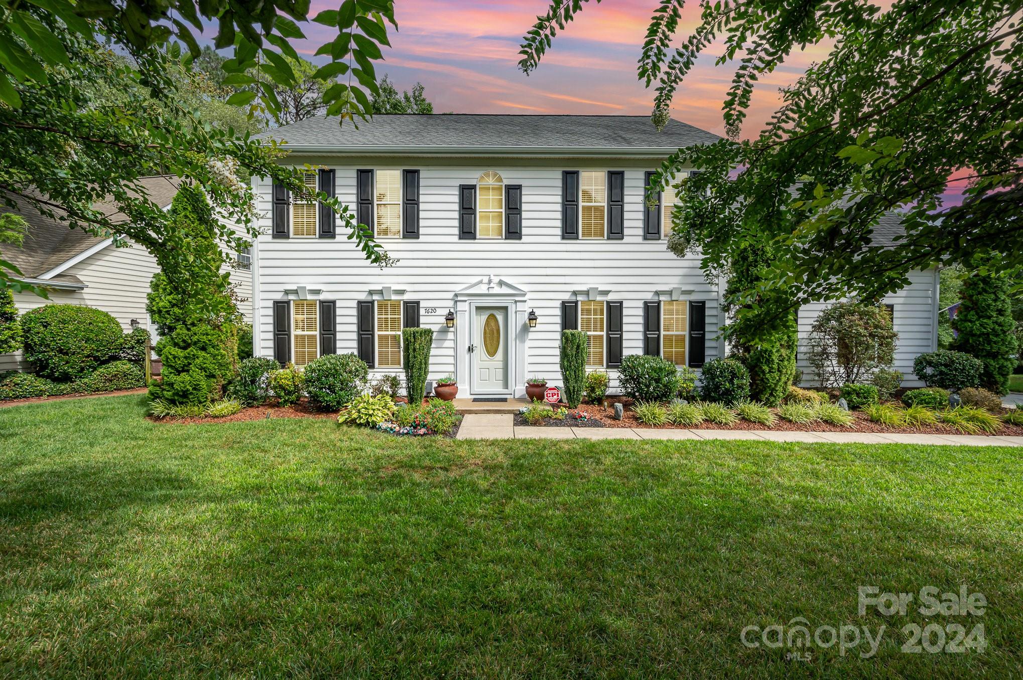 7620 Claiborne Woods Road Charlotte NC 28216