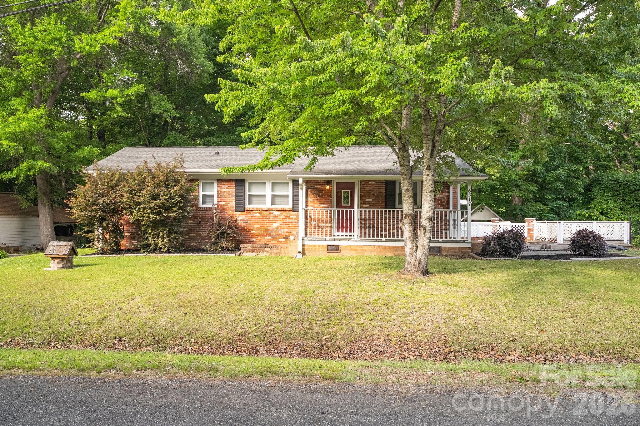 6517 Riverine Drive Charlotte NC 28216