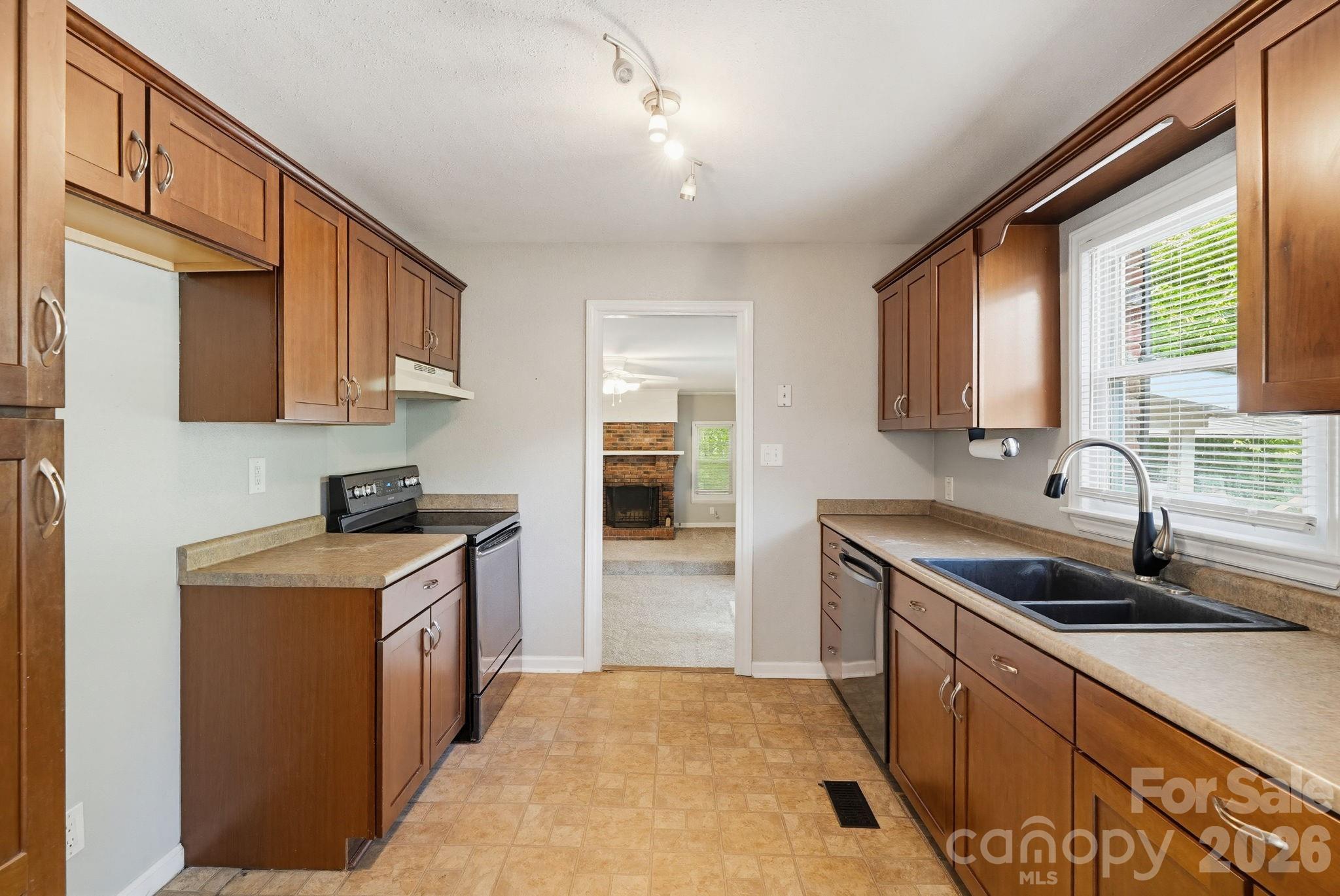6517 Riverine Drive Charlotte NC 28216