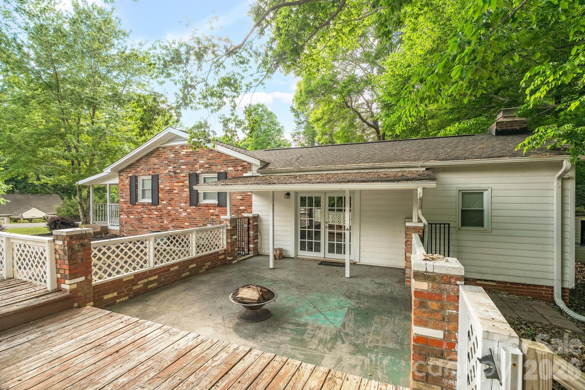 6517 Riverine Drive Charlotte NC 28216