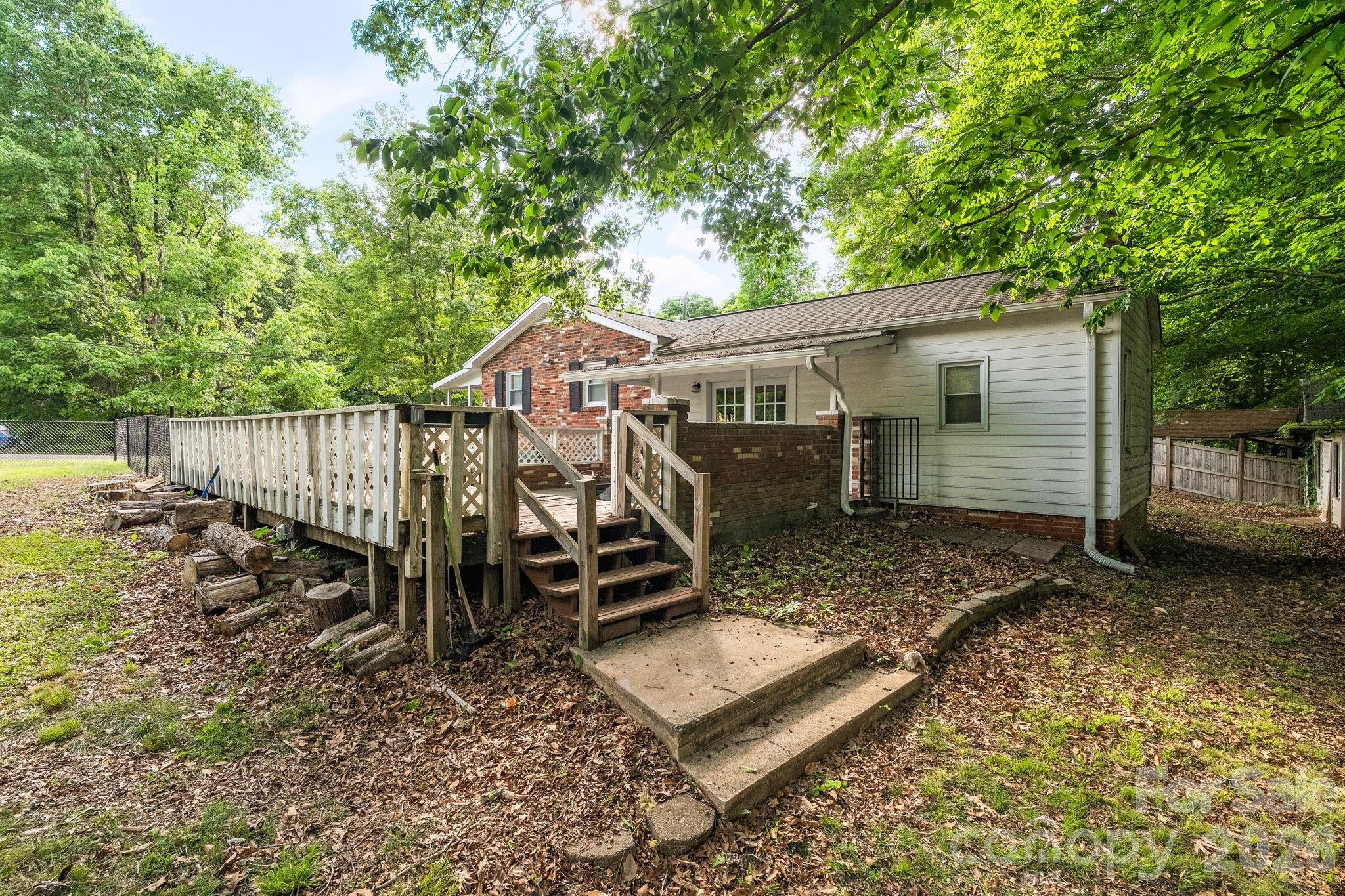 6517 Riverine Drive Charlotte NC 28216