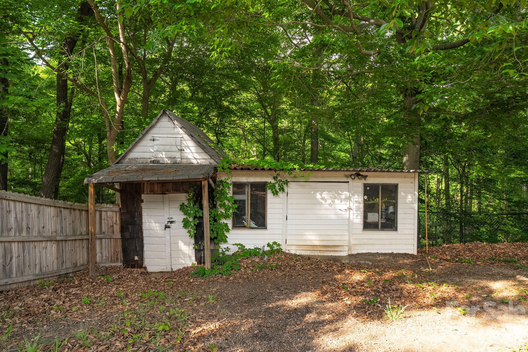 6517 Riverine Drive Charlotte NC 28216