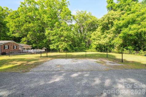 6517 Riverine Drive Charlotte NC 28216