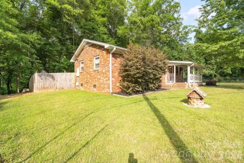 6517 Riverine Drive Charlotte NC 28216