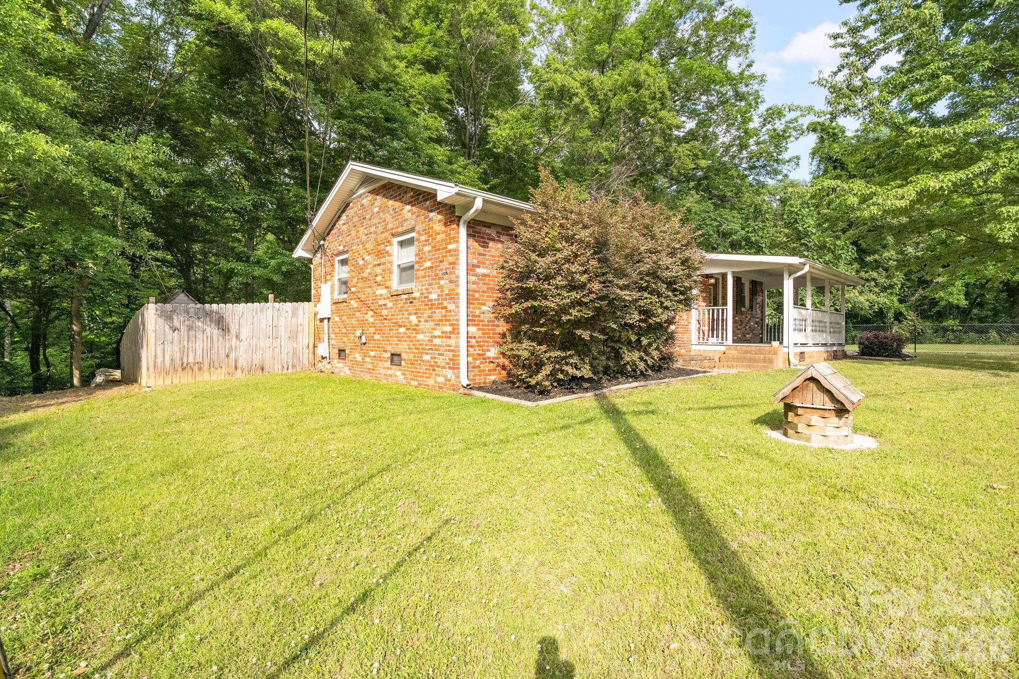 6517 Riverine Drive Charlotte NC 28216