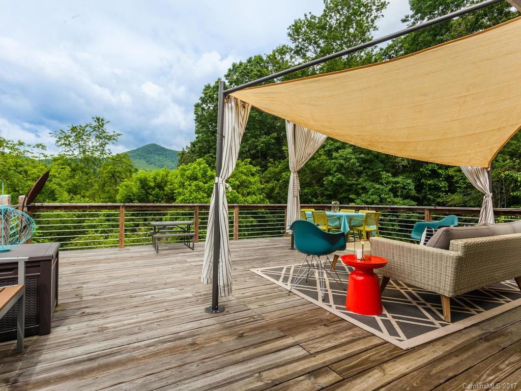 105 Ridge Road Candler NC 28715