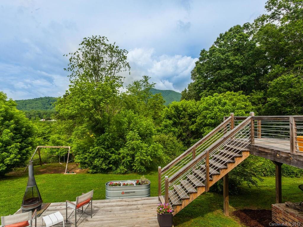 105 Ridge Road Candler NC 28715