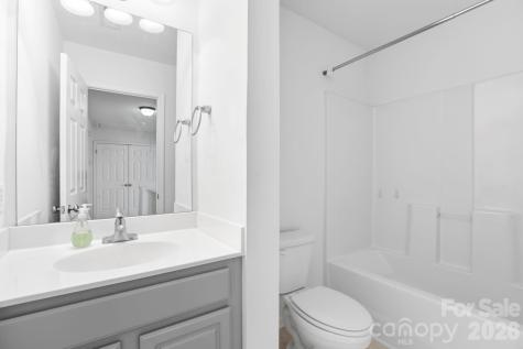140 Thea Lane Fletcher NC 28732