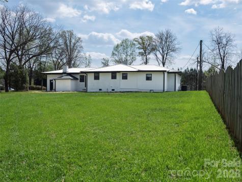 1325 Armstrong Road Belmont NC 28012