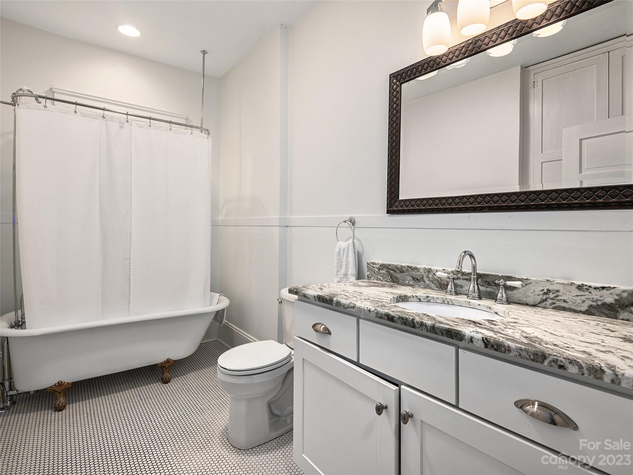 40 Woodward Avenue Asheville NC 28804