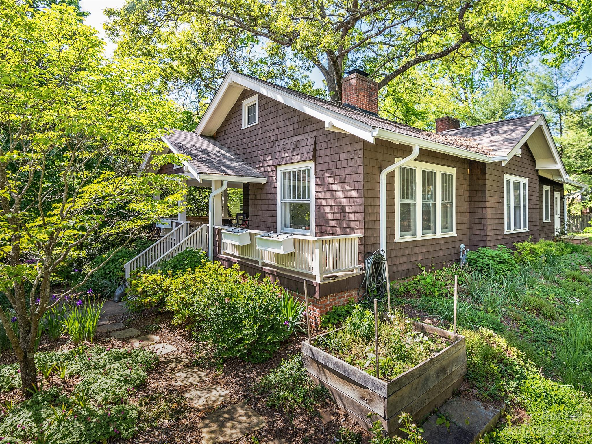 40 Woodward Avenue Asheville NC 28804