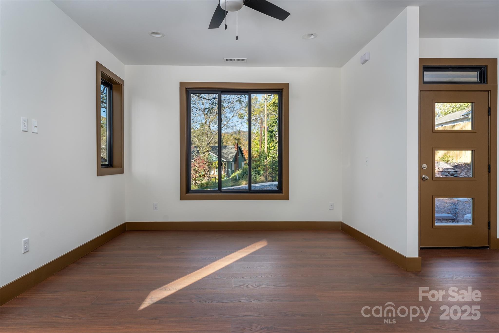 119 N Bear Creek Road Asheville NC 28806