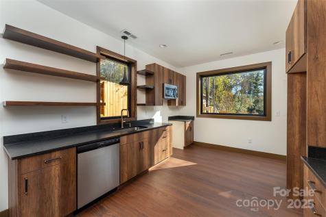 119 N Bear Creek Road Asheville NC 28806