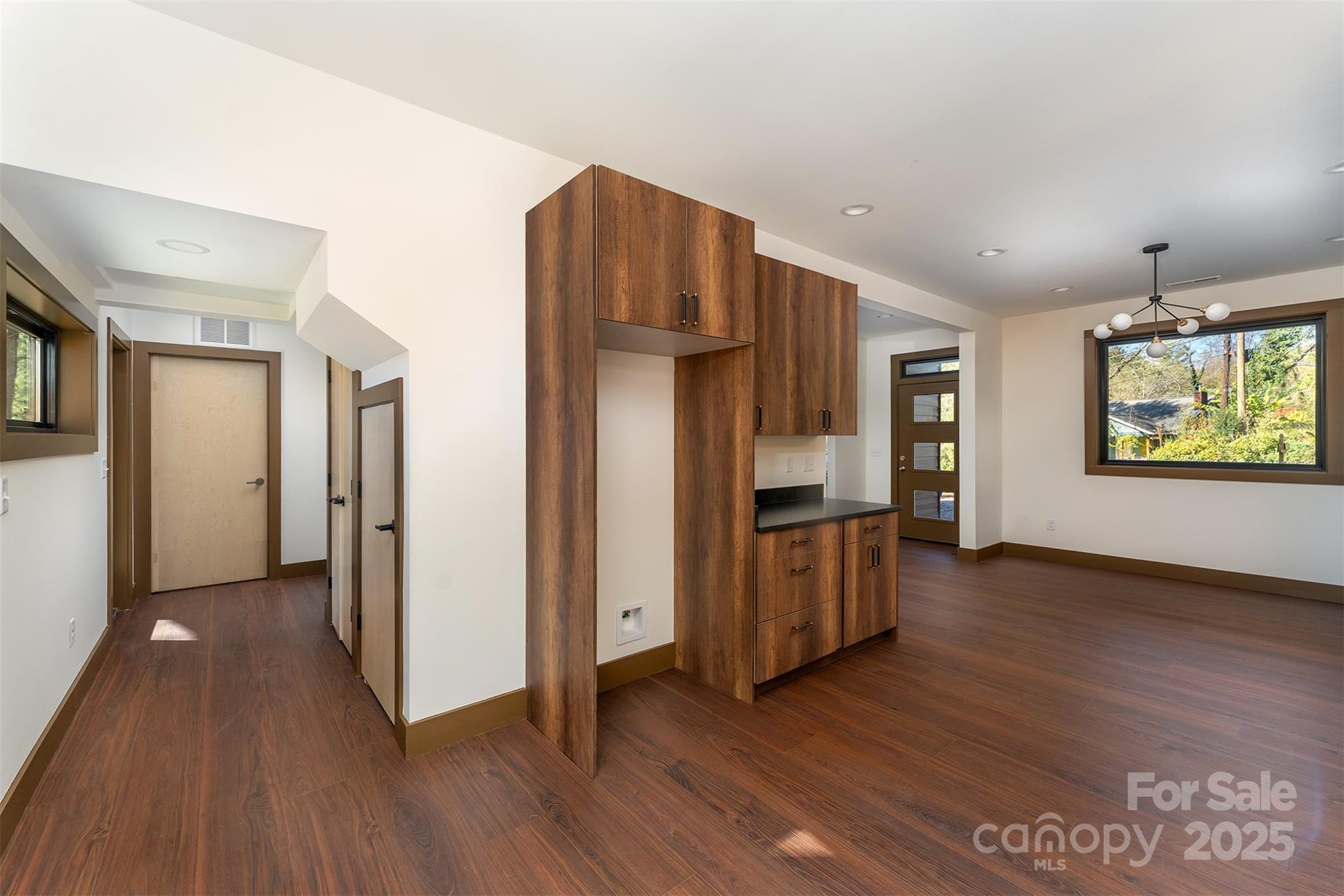 119 N Bear Creek Road Asheville NC 28806