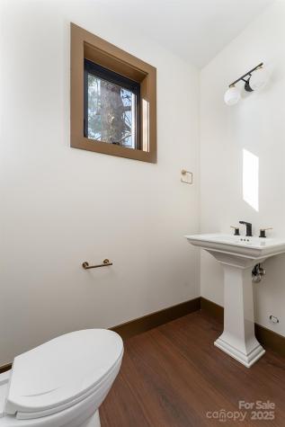 119 N Bear Creek Road Asheville NC 28806