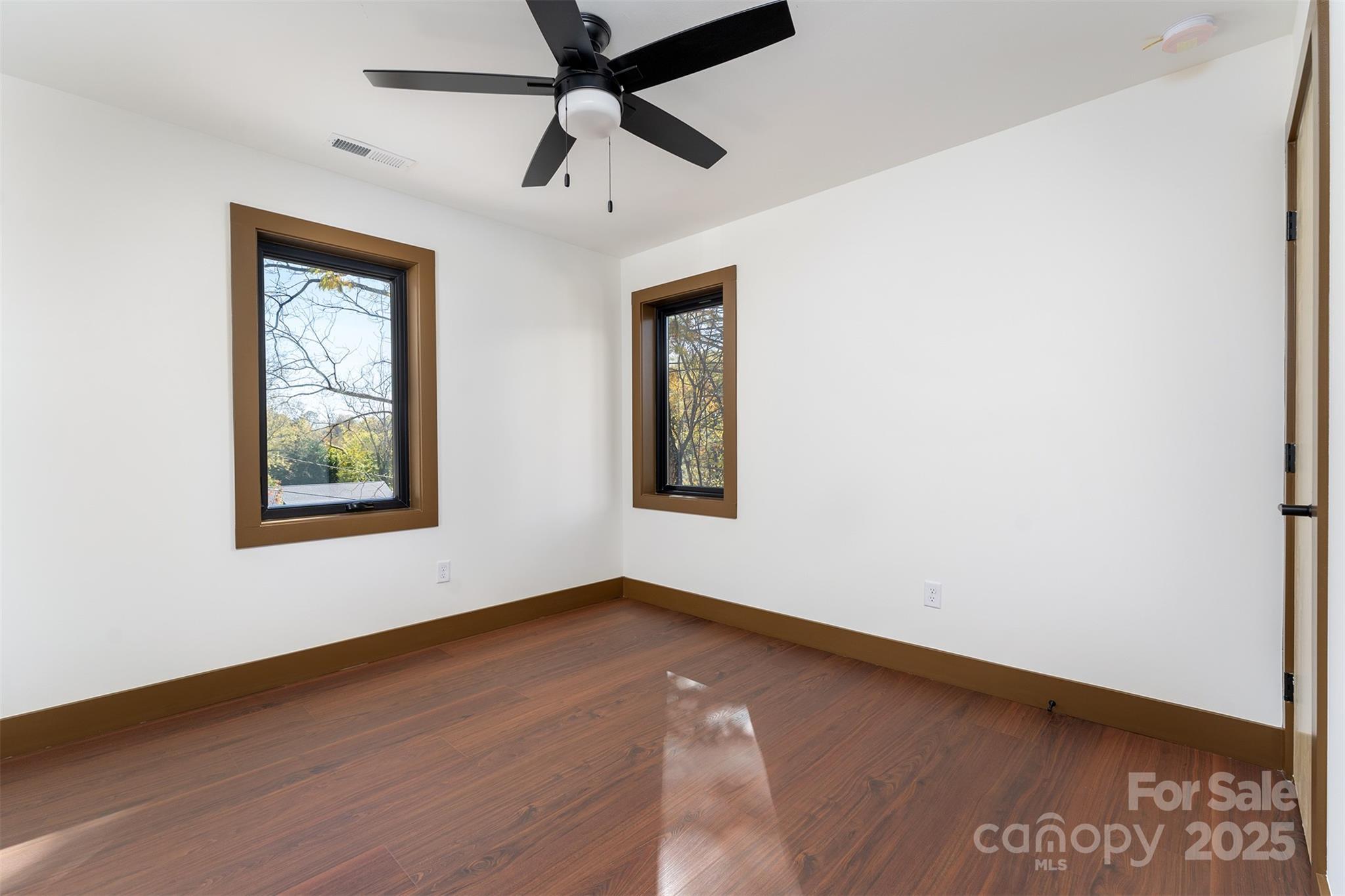 119 N Bear Creek Road Asheville NC 28806