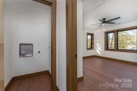 119 N Bear Creek Road Asheville NC 28806