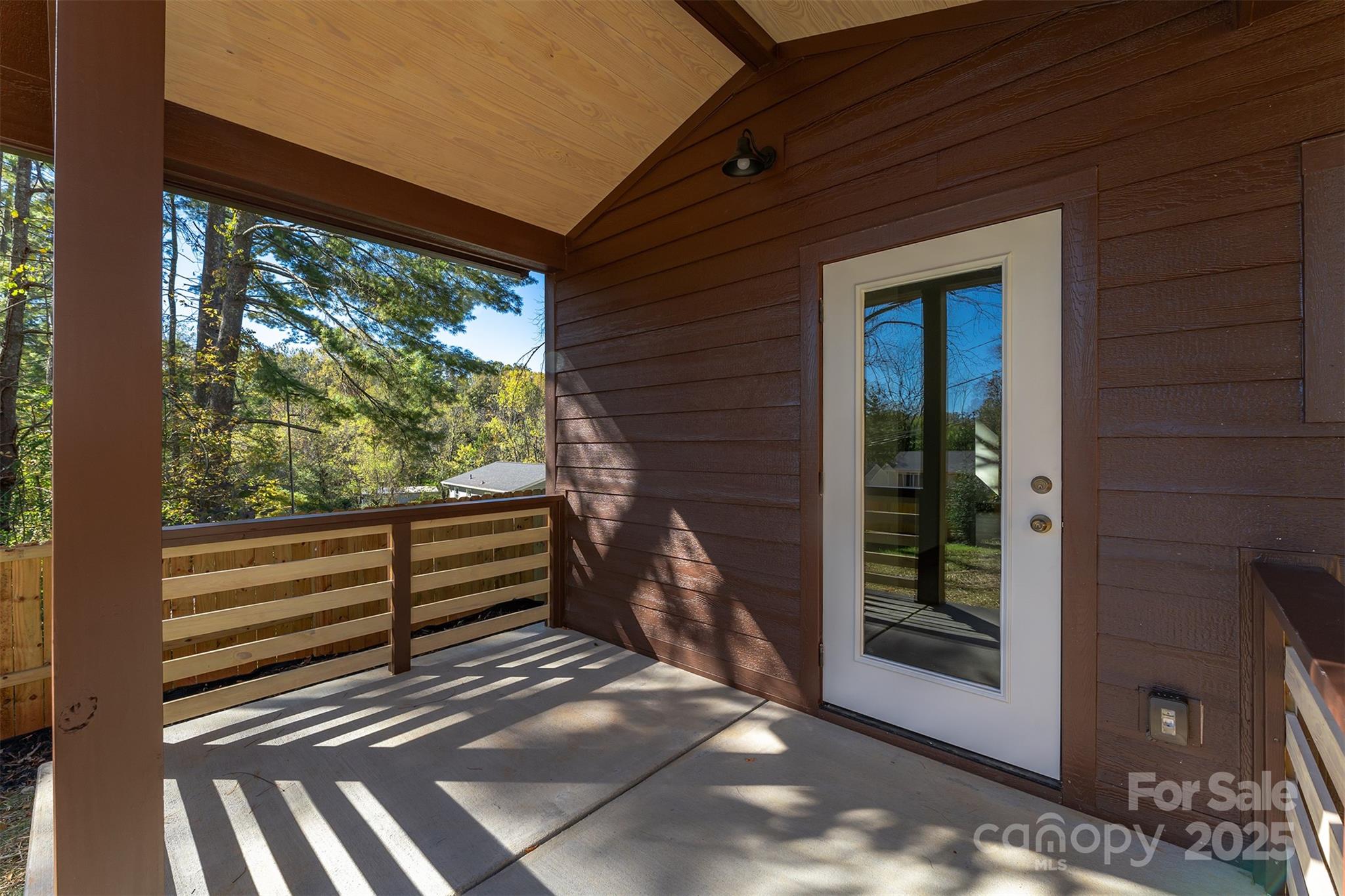 119 N Bear Creek Road Asheville NC 28806