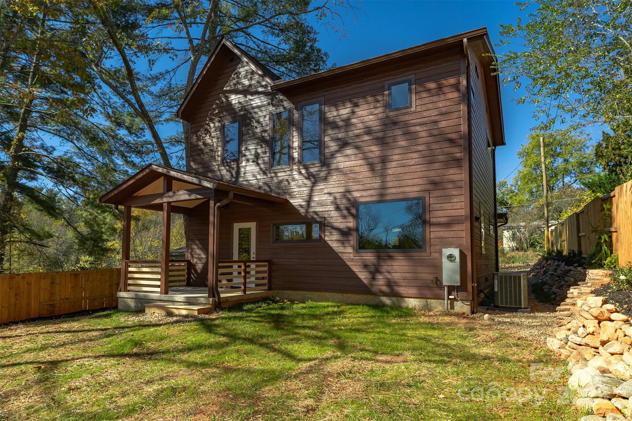 119 N Bear Creek Road Asheville NC 28806