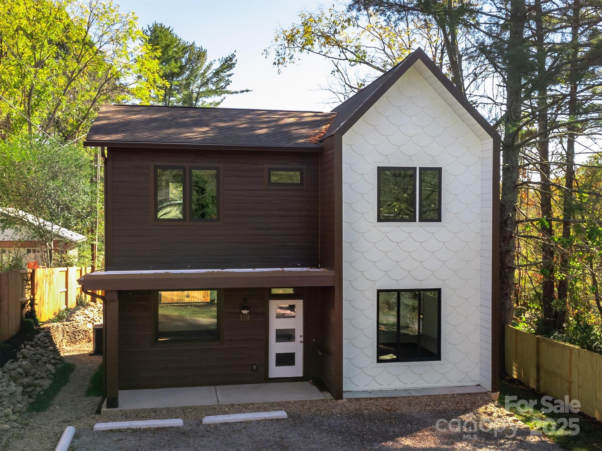 119 N Bear Creek Road Asheville NC 28806