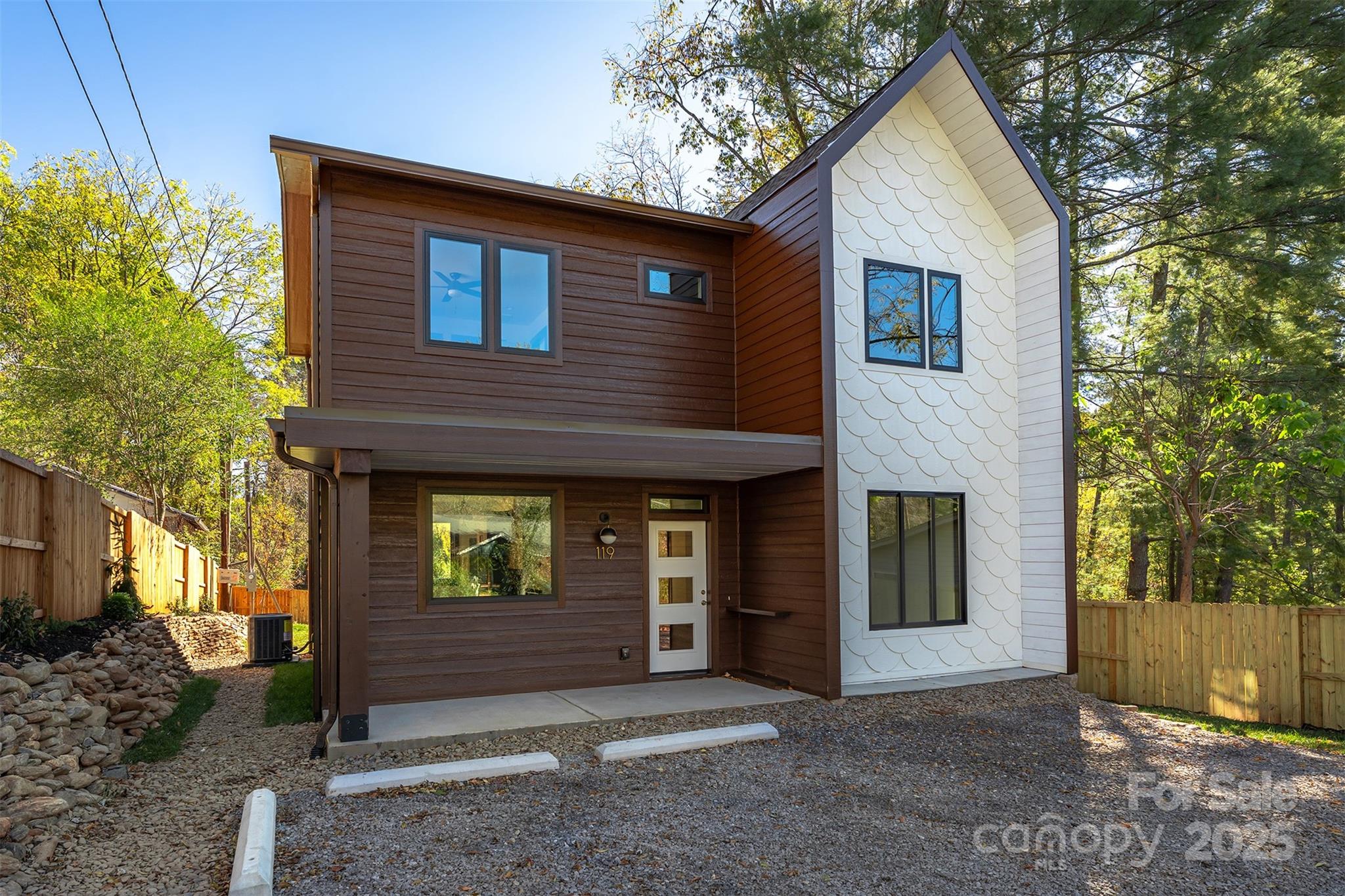 119 N Bear Creek Road Asheville NC 28806