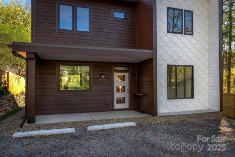 119 N Bear Creek Road Asheville NC 28806