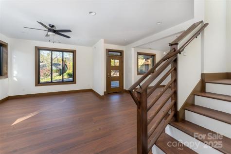 119 N Bear Creek Road Asheville NC 28806