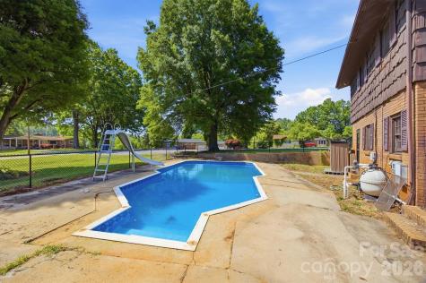 3634 Brookwood Drive Maiden NC 28650