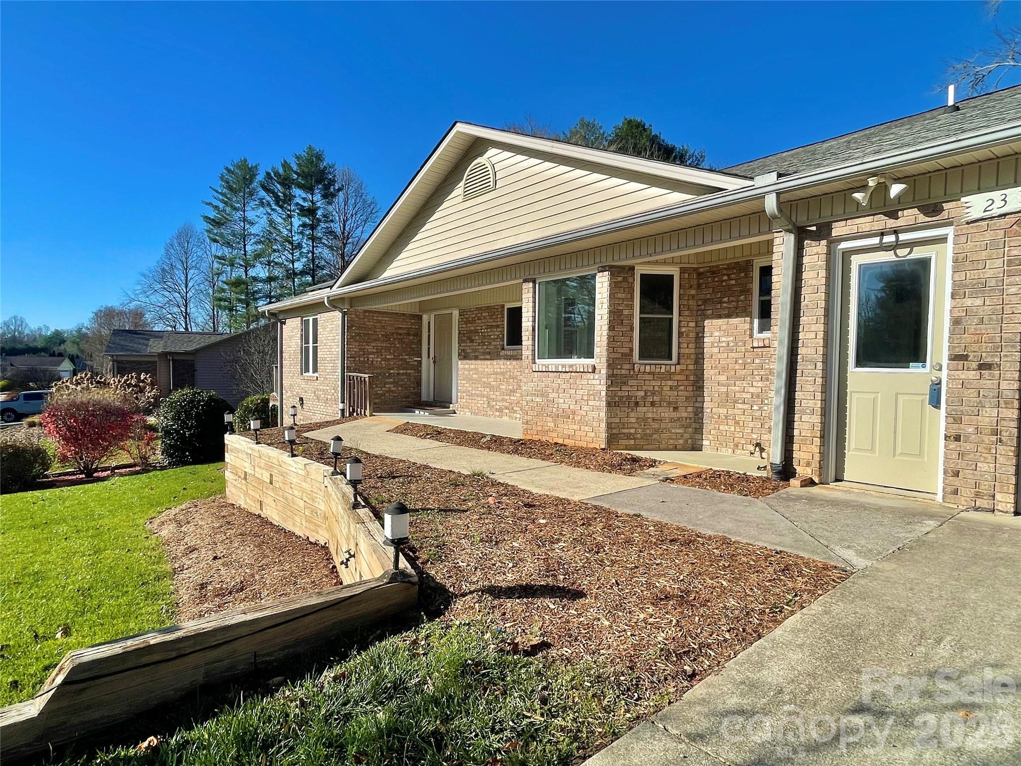 23 St. Andrews Drive Etowah NC 28729