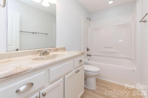 7 Mcgee Ridge Road Fairview NC 28730
