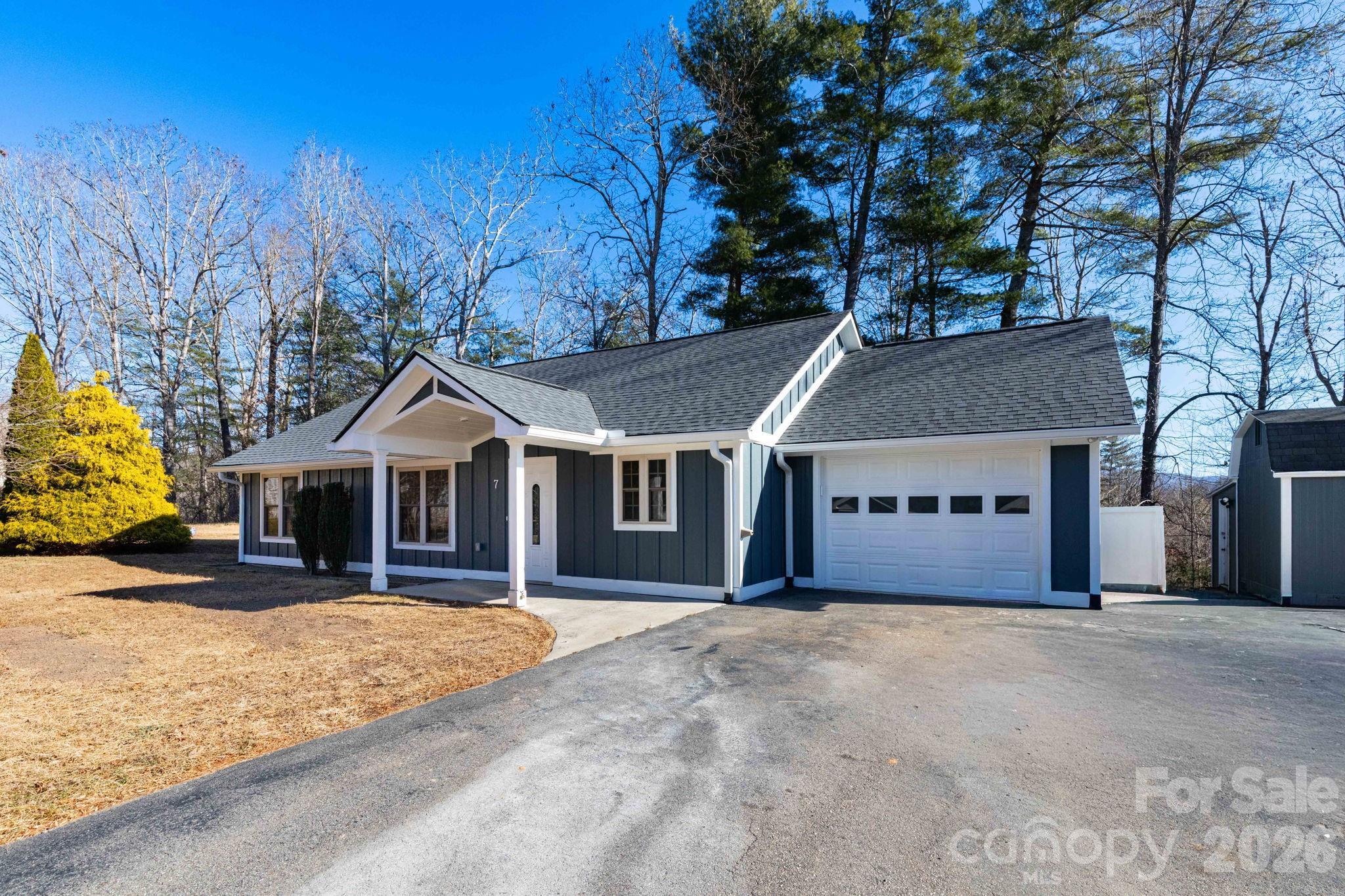 7 Mcgee Ridge Road Fairview NC 28730