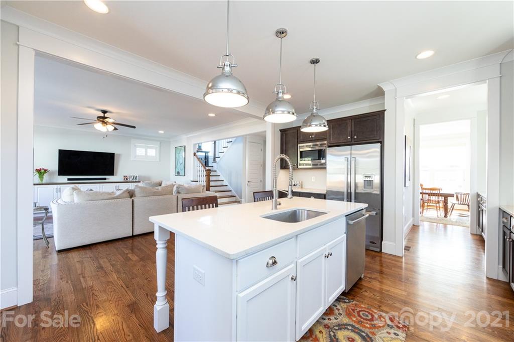 533 Melbourne Court Charlotte NC 28209