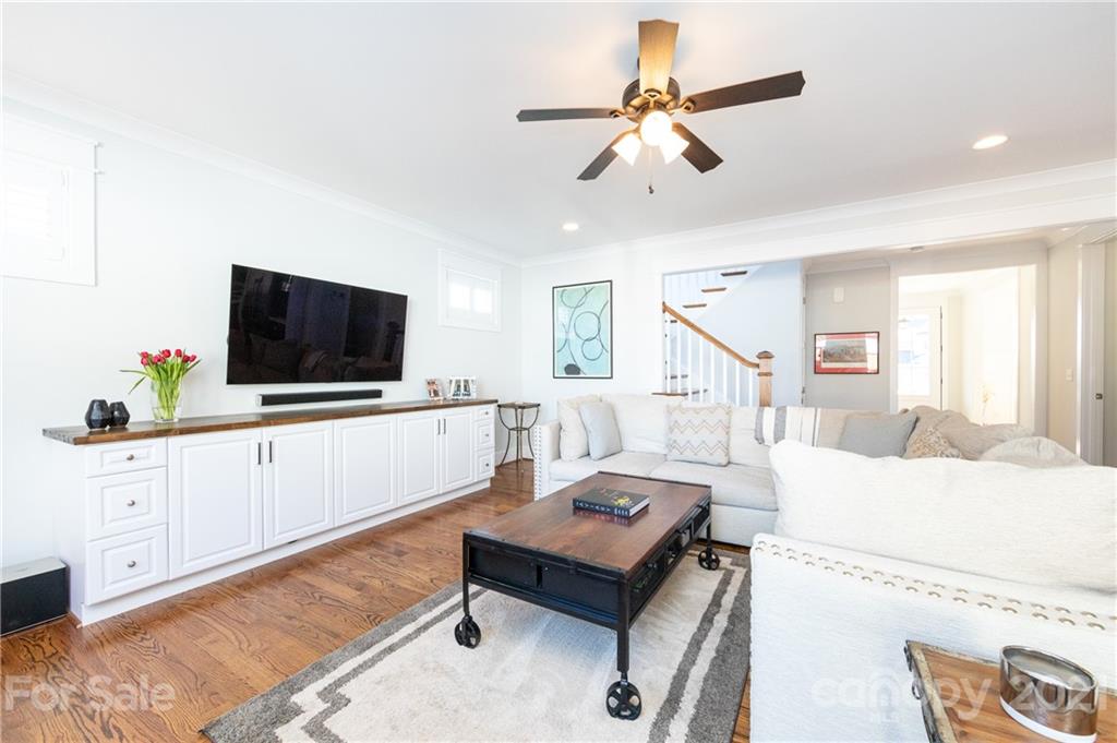 533 Melbourne Court Charlotte NC 28209