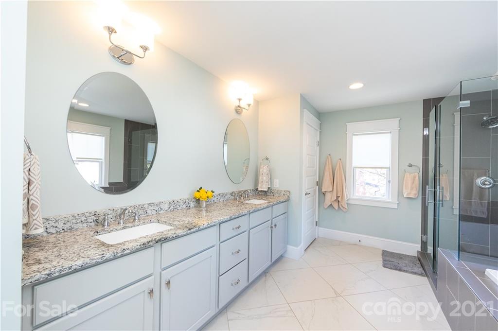 533 Melbourne Court Charlotte NC 28209