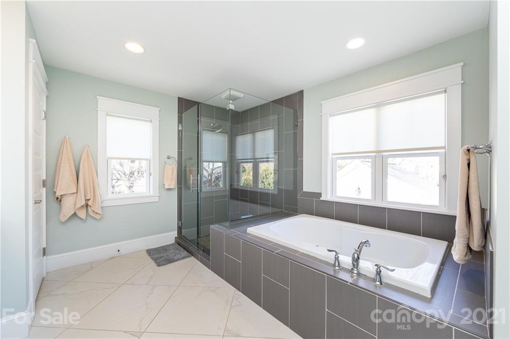 533 Melbourne Court Charlotte NC 28209