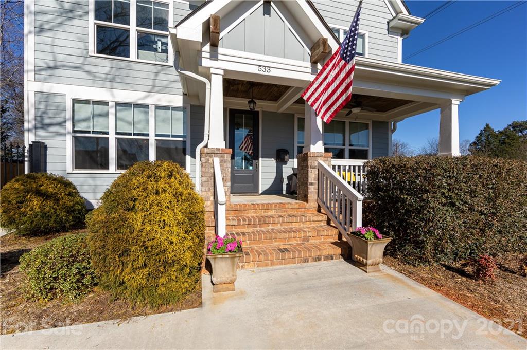 533 Melbourne Court Charlotte NC 28209